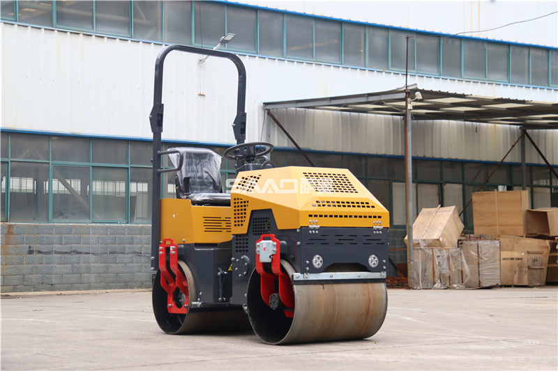 小型壓路機(jī)施工后應(yīng)當(dāng)怎么清理呢？