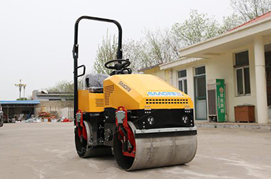 小型壓路機(jī)零部件操作，需要滿足的溫度